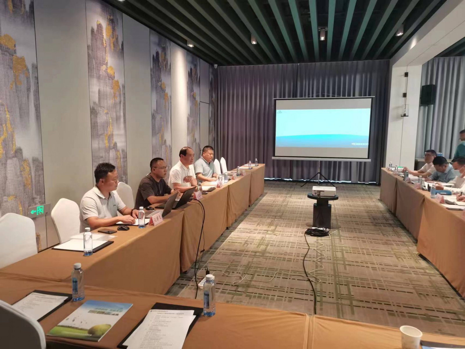 20250216579082.jpg 1.jpg